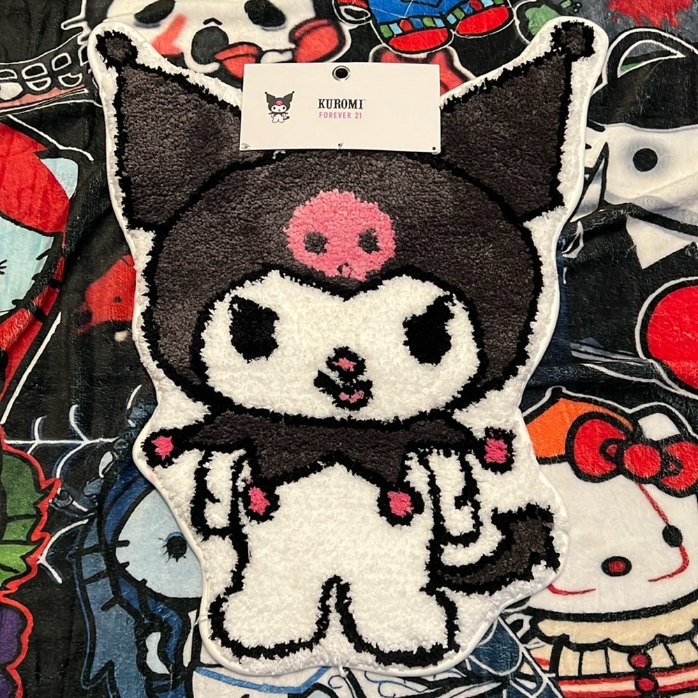 Kuromi x Forever21 sherpa mat/ rug!